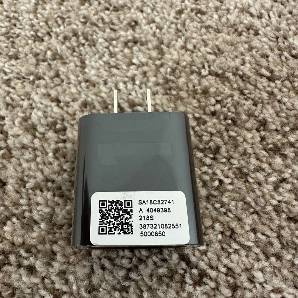 Motorola 10W Rapid Travel Charger (5.0V 2.0a)